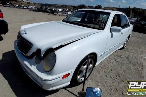 Photo of 2001 Mercedes-Benz E320