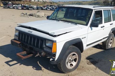 Photo of 1995 Jeep Cherokee