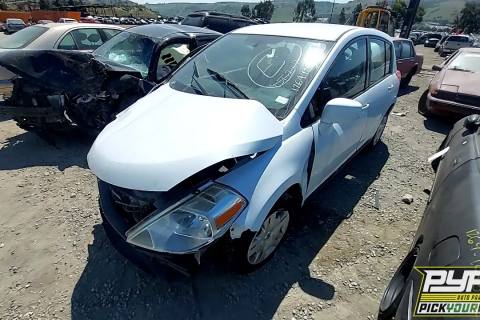 Photo of 2011 Nissan Versa