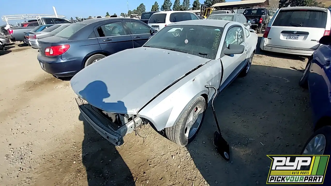 Photo of 2005 Ford Mustang