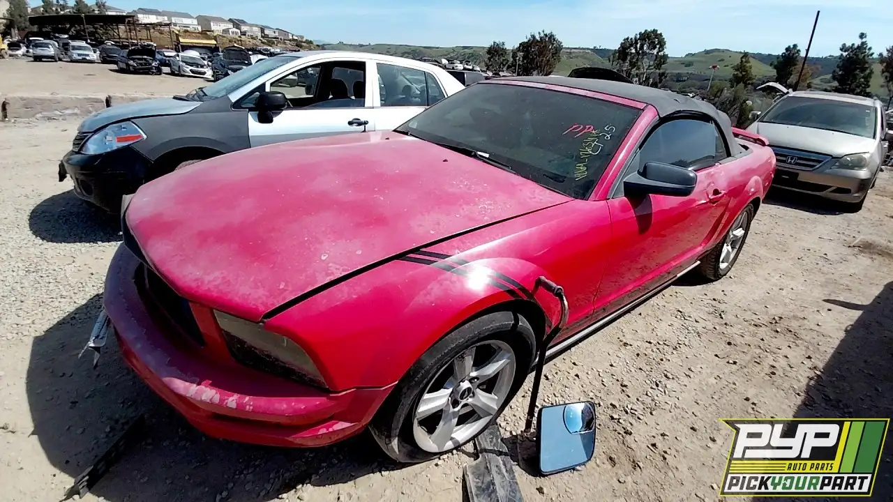 Photo of 2005 Ford Mustang