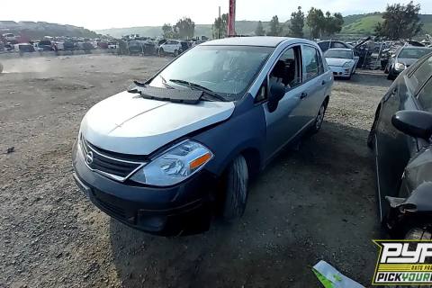 Photo of 2011 Nissan Versa