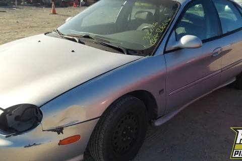Photo of 1998 Ford Taurus