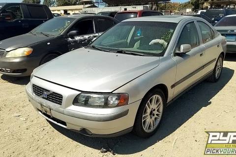 Photo of 2004 Volvo S60