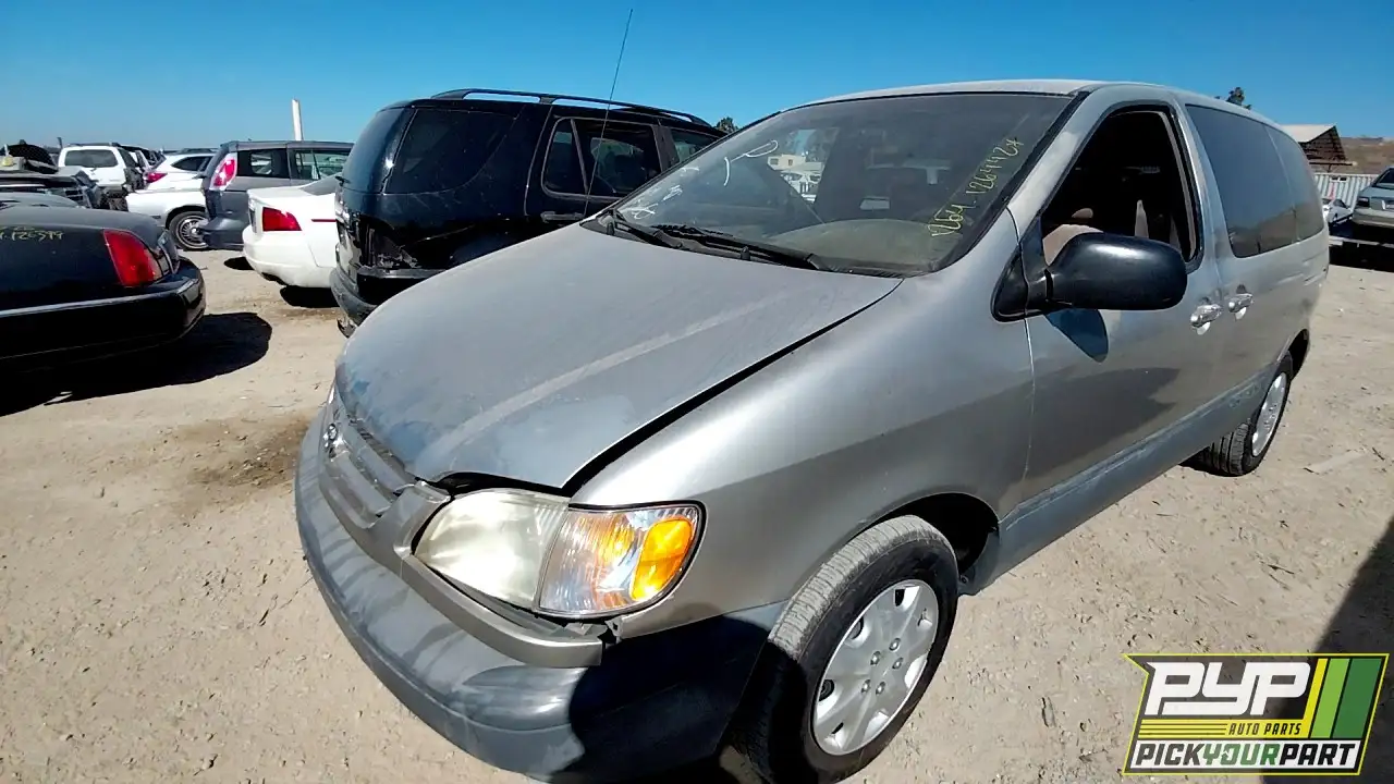 Photo of 2001 Toyota Sienna