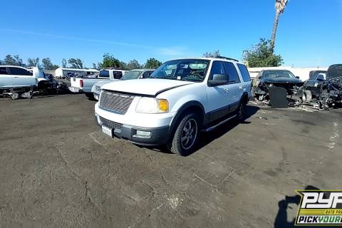Photo of 2005 Ford Expedition