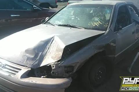 Photo of 1999 Toyota Camry