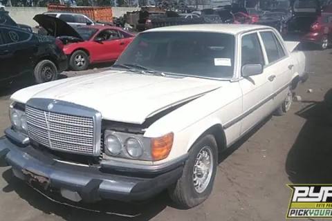 Photo of 1980 Mercedes-Benz 300D