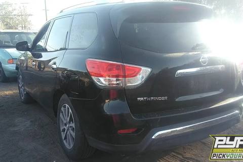 Photo of 2015 Nissan Pathfinder