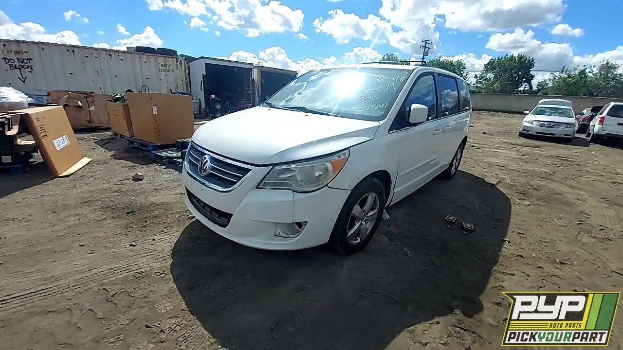 Photo of 2011 Volkswagen Routan