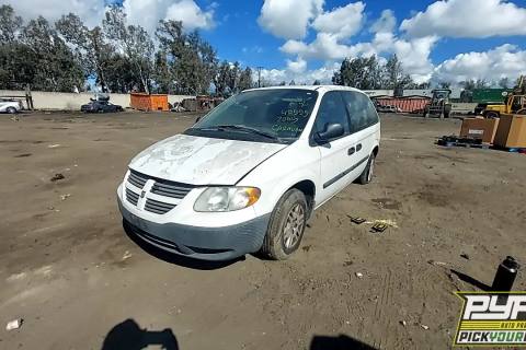 Photo of 2005 Dodge Caravan