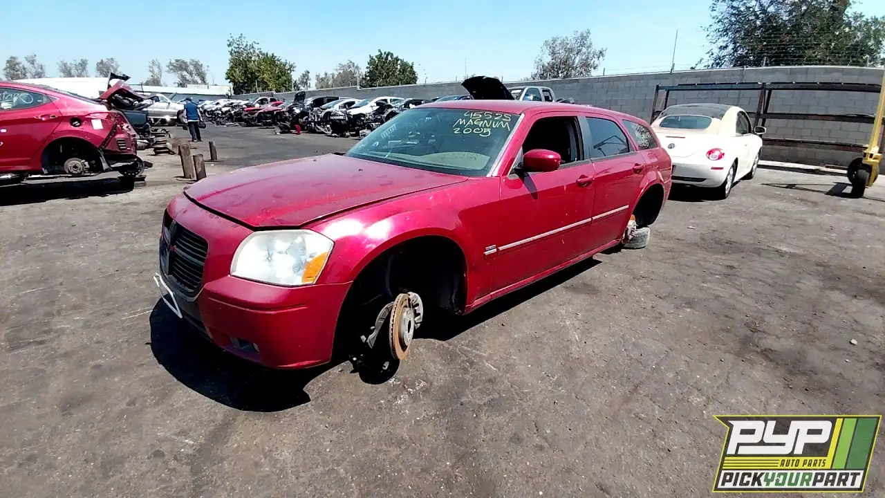 Photo of 2005 Dodge Magnum