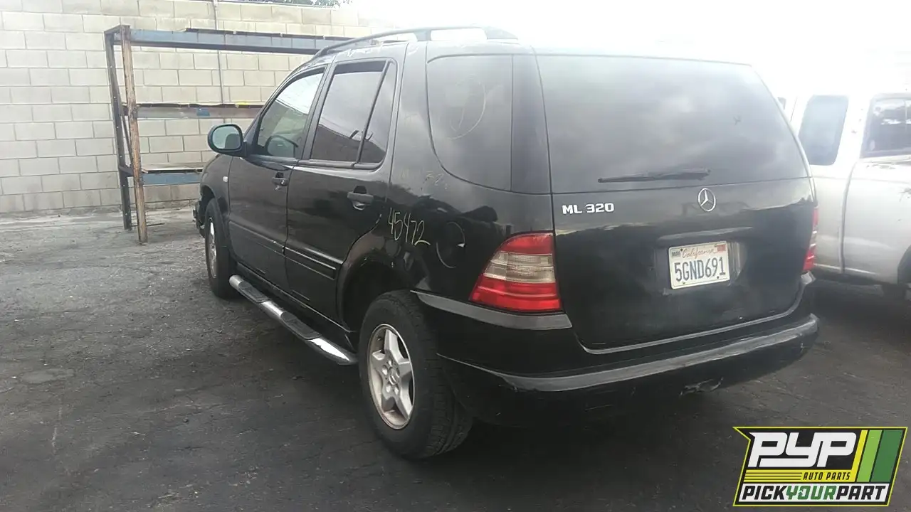 Photo of 2001 Mercedes-Benz Ml320