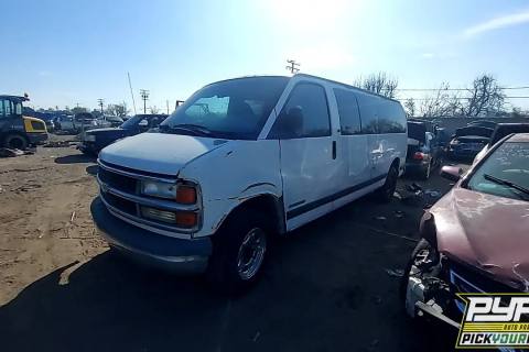 Photo of 2001 Chevrolet Express 3500