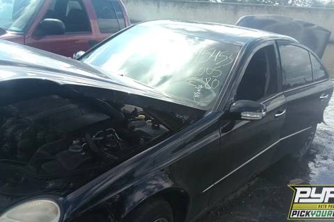 Photo of 2005 Mercedes-Benz E320