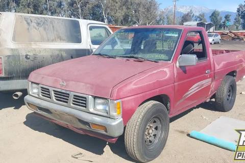 Photo of 1995 Nissan Pickup