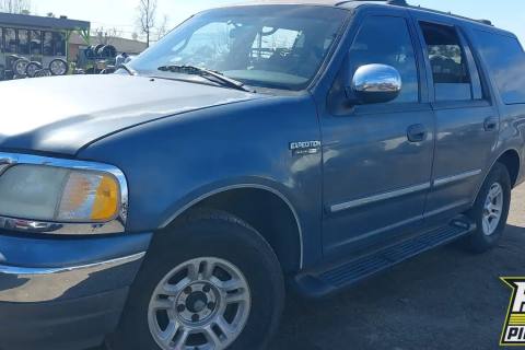 Photo of 1999 Ford Expedition