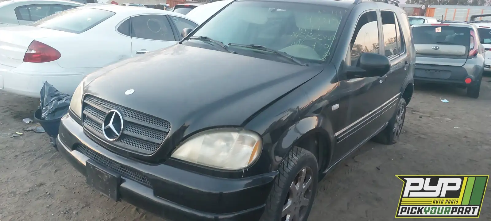 Photo of 1999 Mercedes-Benz Ml430