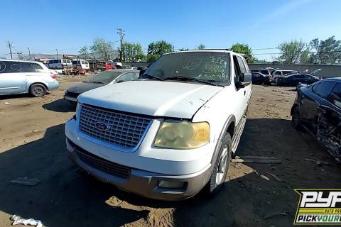 Photo of 2004 Ford Expedition