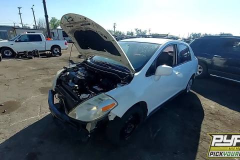 Photo of 2011 Nissan Versa