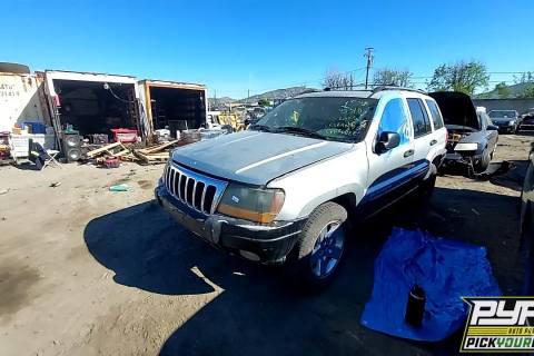 Photo of 2003 Jeep Grand Cherokee