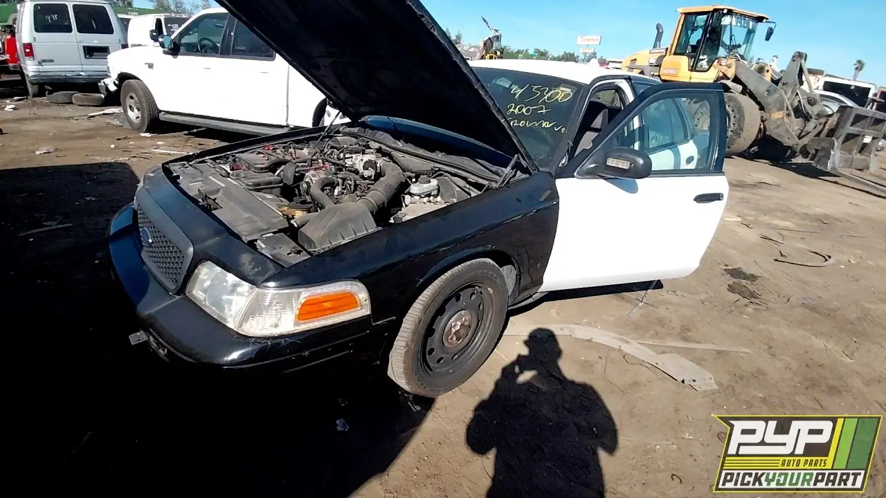 Photo of 2007 Ford Crown Victoria