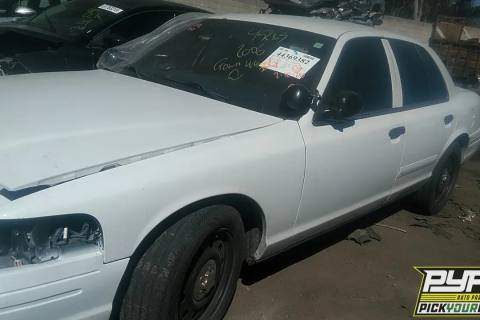 Photo of 2006 Ford Crown Victoria