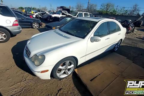 Photo of 2004 Mercedes-Benz C240