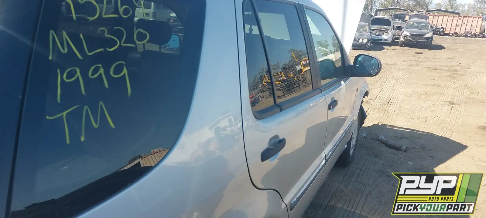 Photo of 1999 Mercedes-Benz Ml320