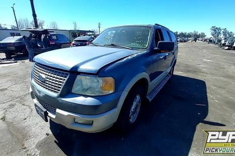 Photo of 2005 Ford Expedition