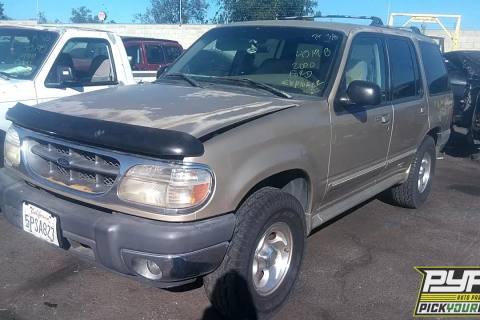 Photo of 2000 Ford Explorer