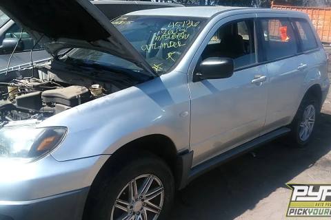 Photo of 2003 Mitsubishi Outlander
