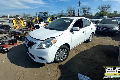 Photo of 2012 Nissan Versa