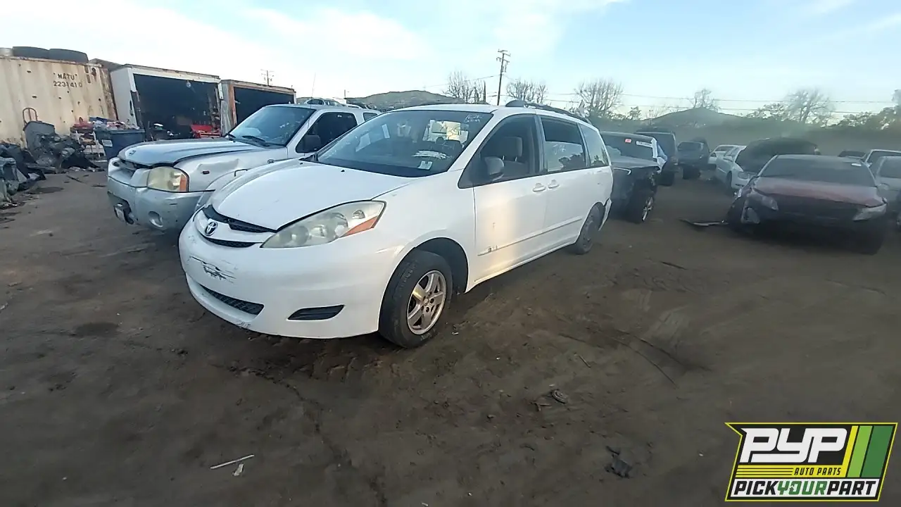 Photo of 2006 Toyota Sienna