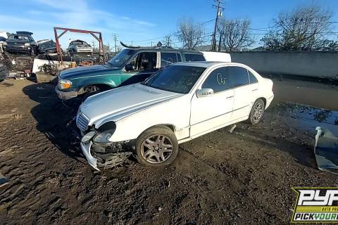 Photo of 2005 Mercedes-Benz E320
