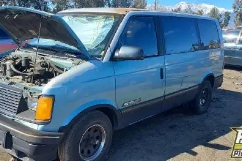 Photo of 1992 Chevrolet Astro