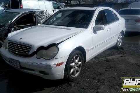 Photo of 2001 Mercedes-Benz C320