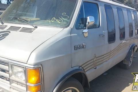 Photo of 1986 Dodge B250