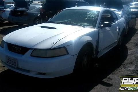 Photo of 2000 Ford Mustang