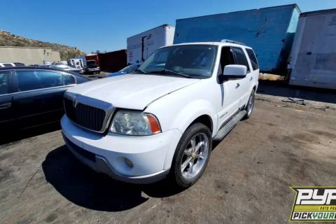 Photo of 2003 Lincoln Navigator