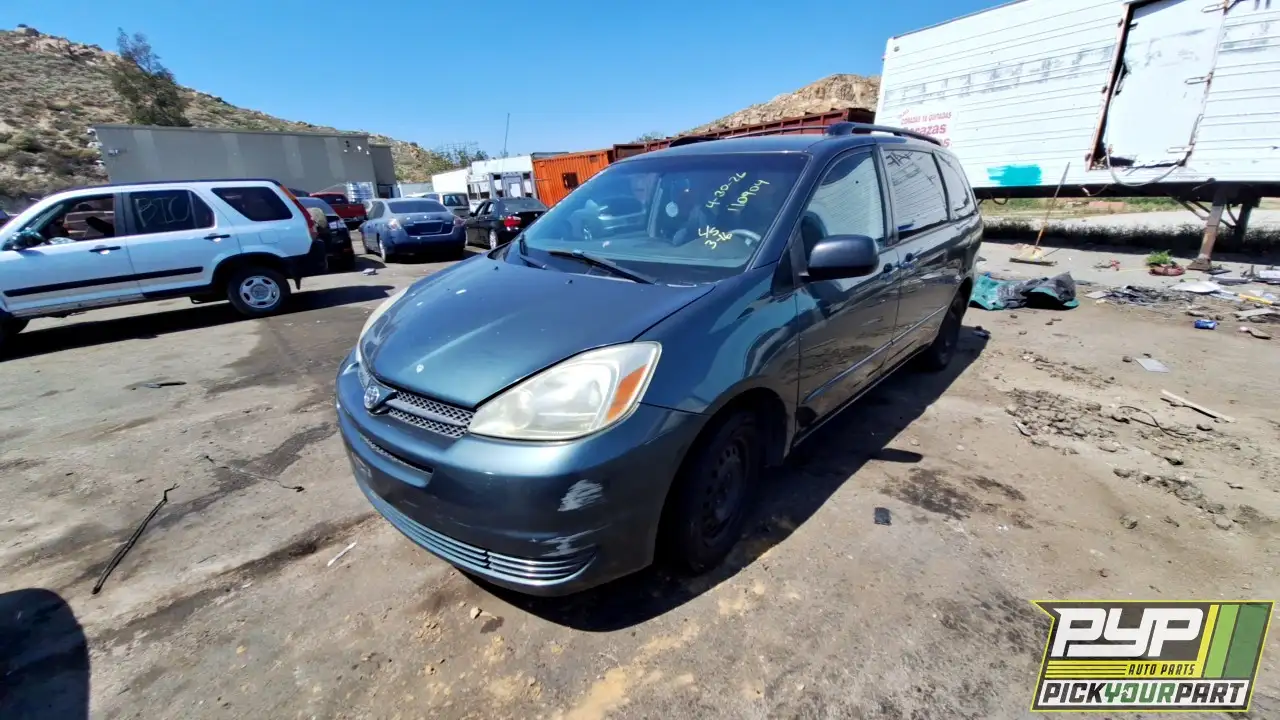 Photo of 2005 Toyota Sienna