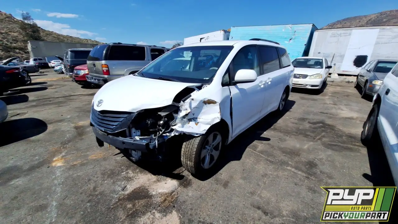 Photo of 2011 Toyota Sienna