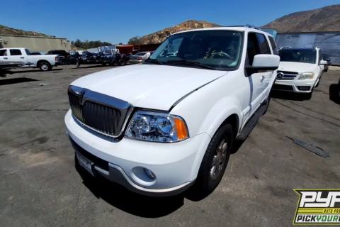 Photo of 2004 Lincoln Navigator