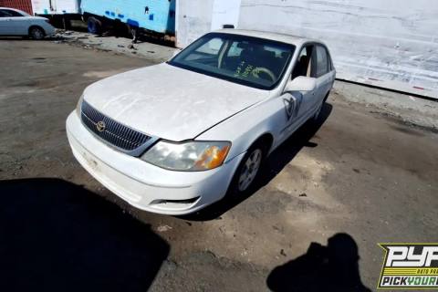 Photo of 2000 Toyota Avalon