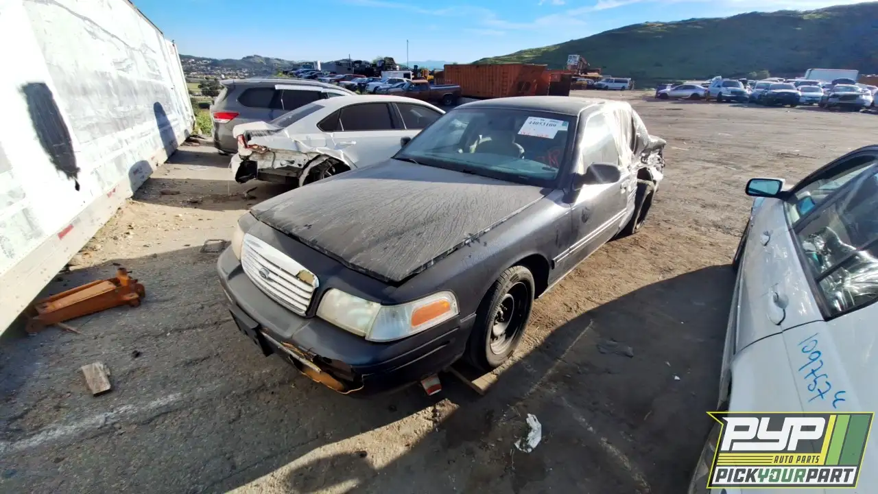 Photo of 2001 Ford Crown Victoria