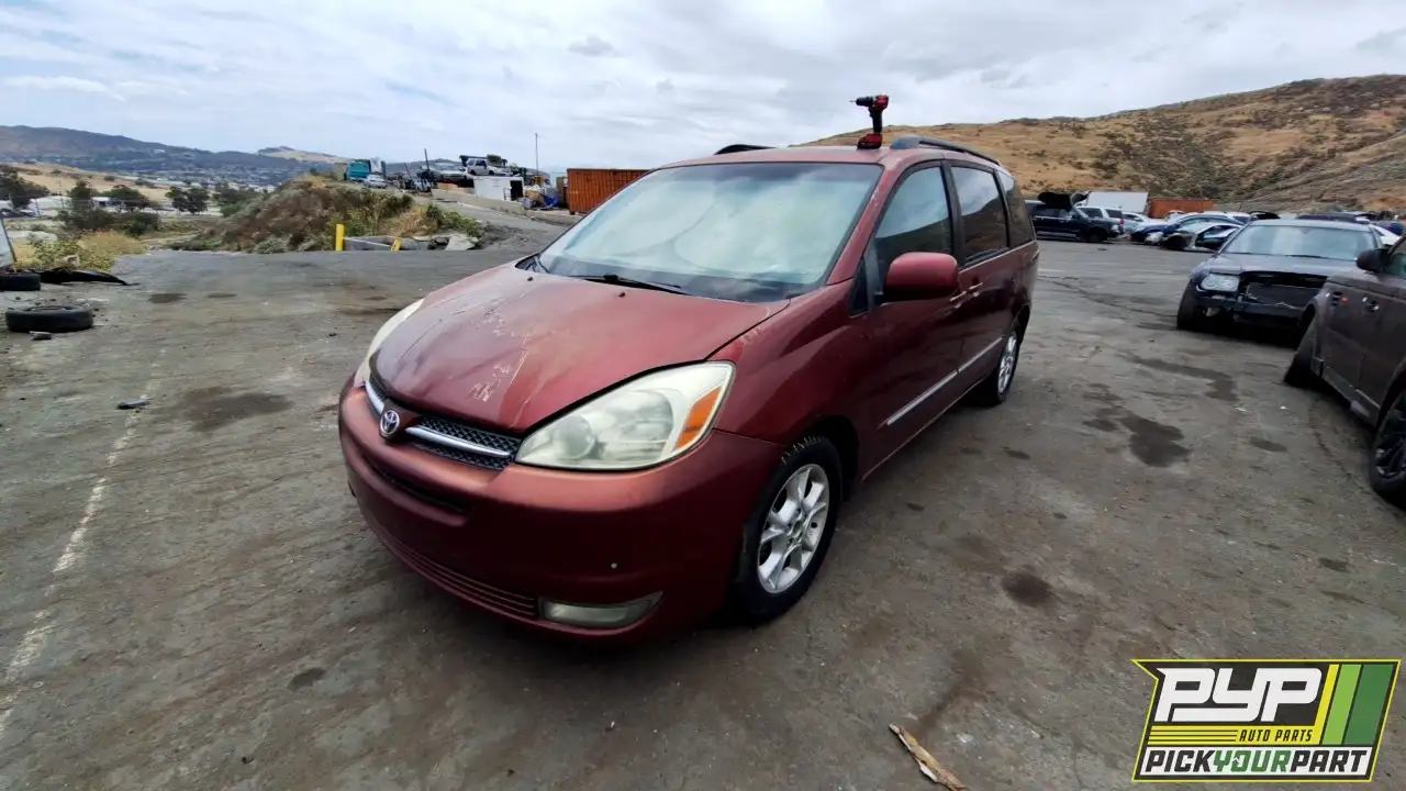 Photo of 2005 Toyota Sienna