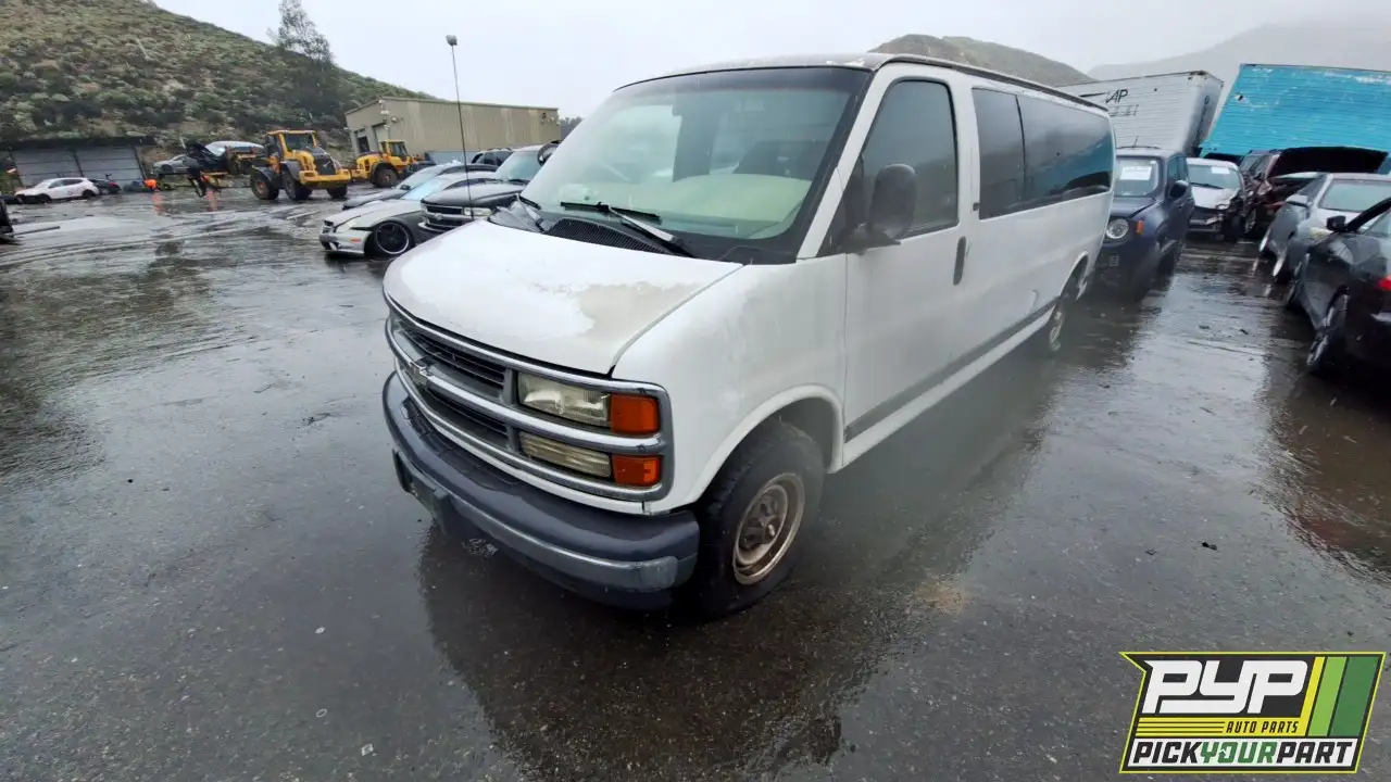 Photo of 2000 Chevrolet Express 3500