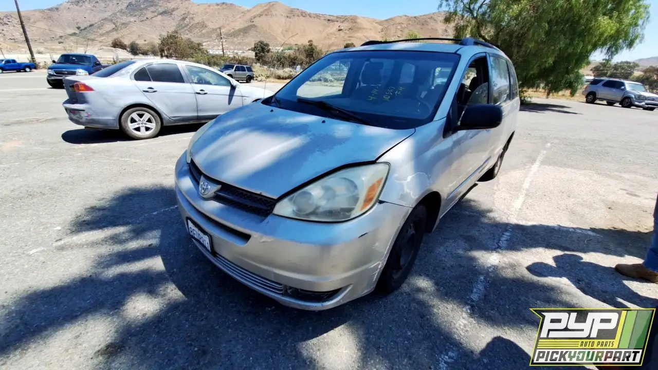 Photo of 2005 Toyota Sienna