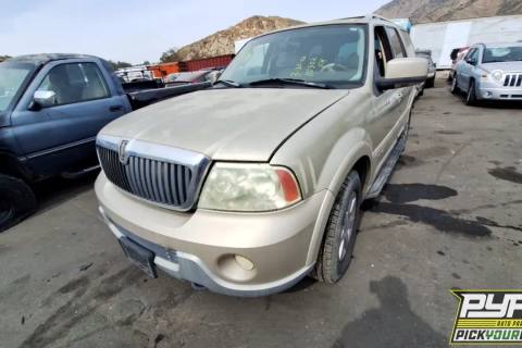 Photo of 2004 Lincoln Navigator