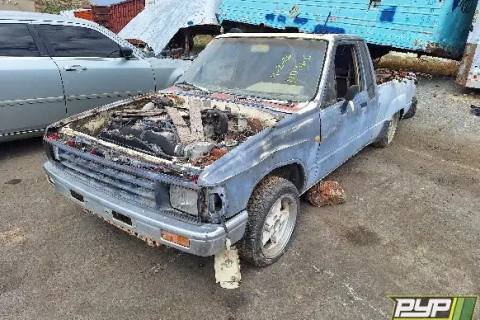 Photo of 1985 Toyota Pickup